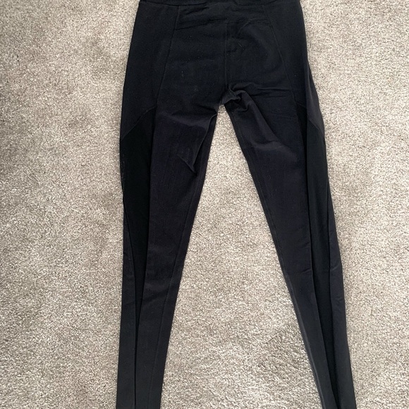 Aritzia TNA black high rise mesh leggings - Picture 4 of 5